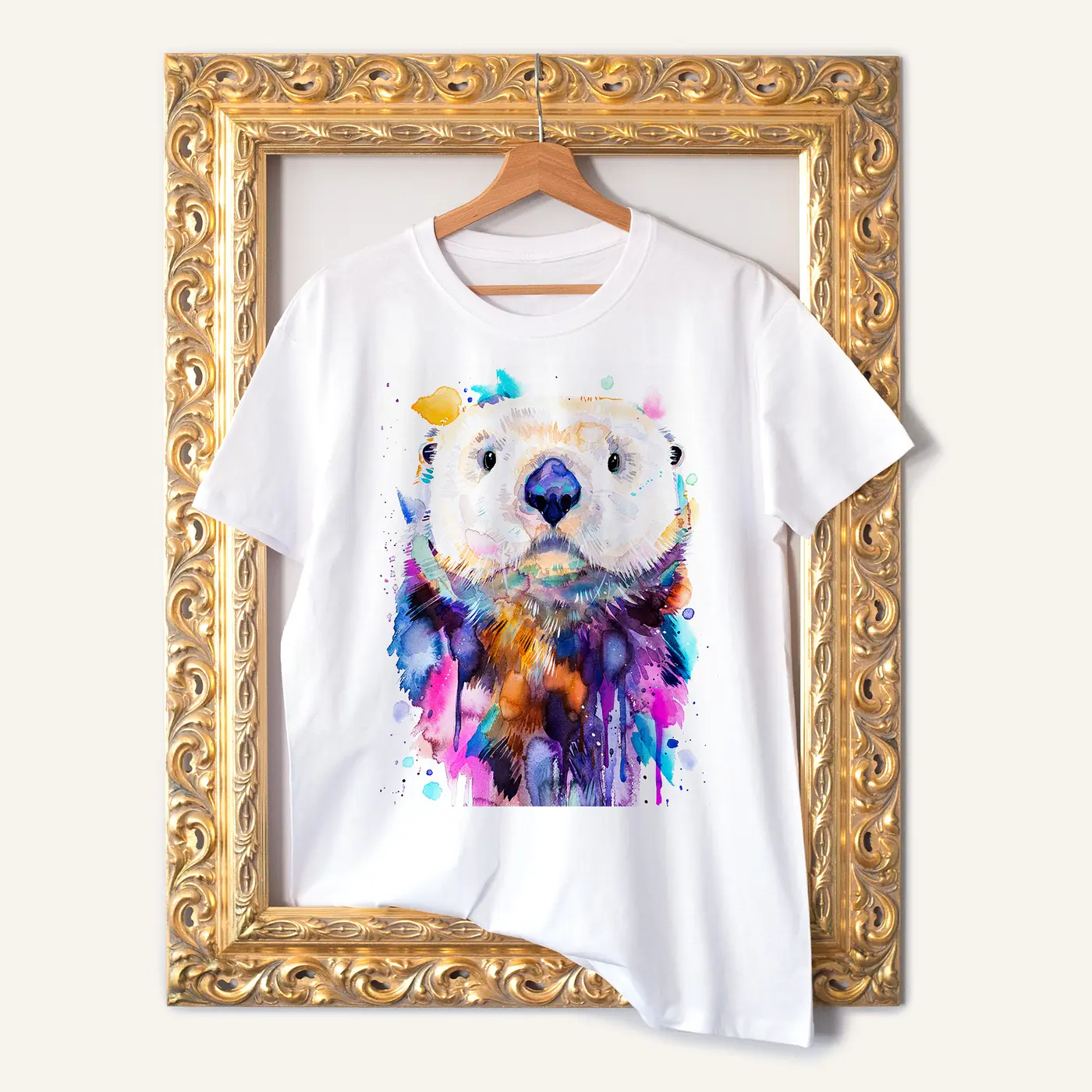White t-shirt with a watercolour otter print
