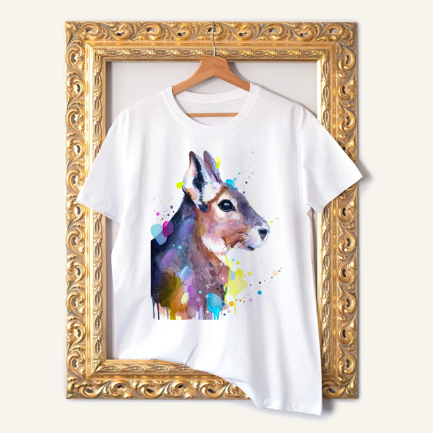 White t-shirt with a watercolour patagonian mara print