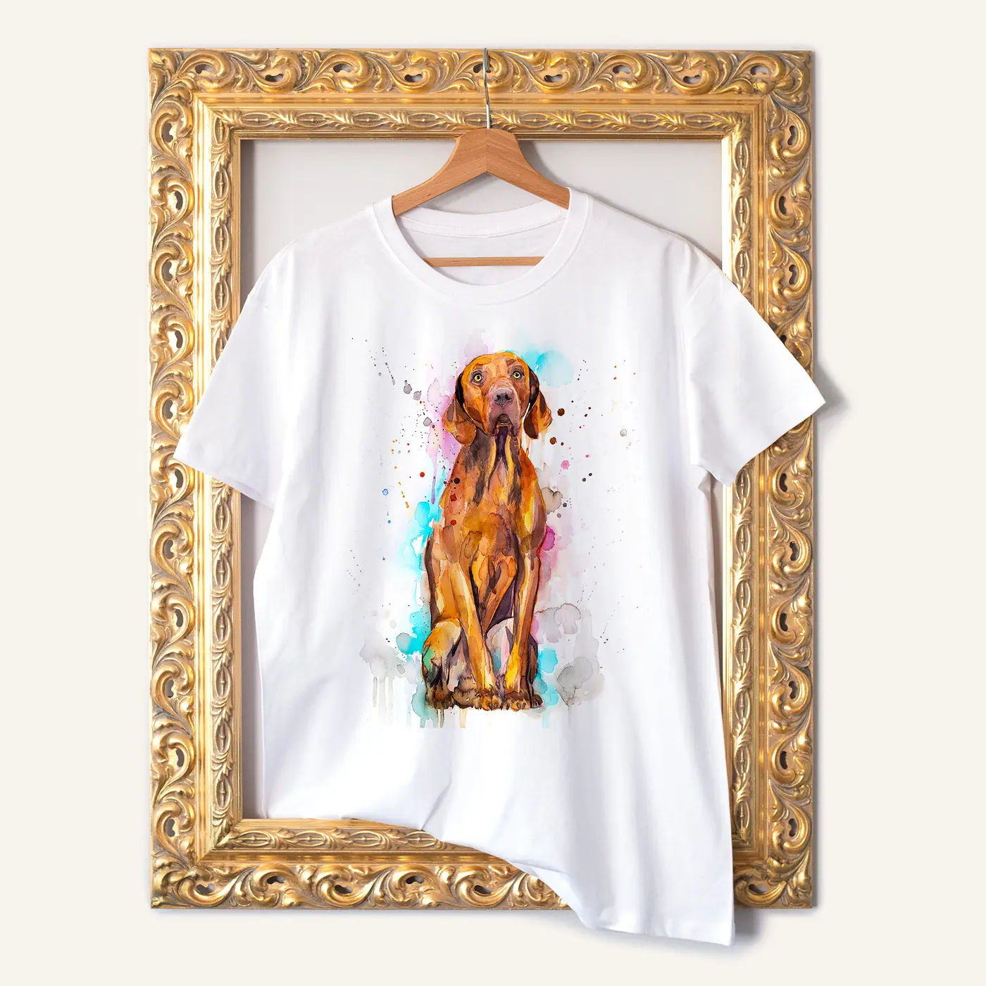 White t-shirt with a watercolour vizsla print