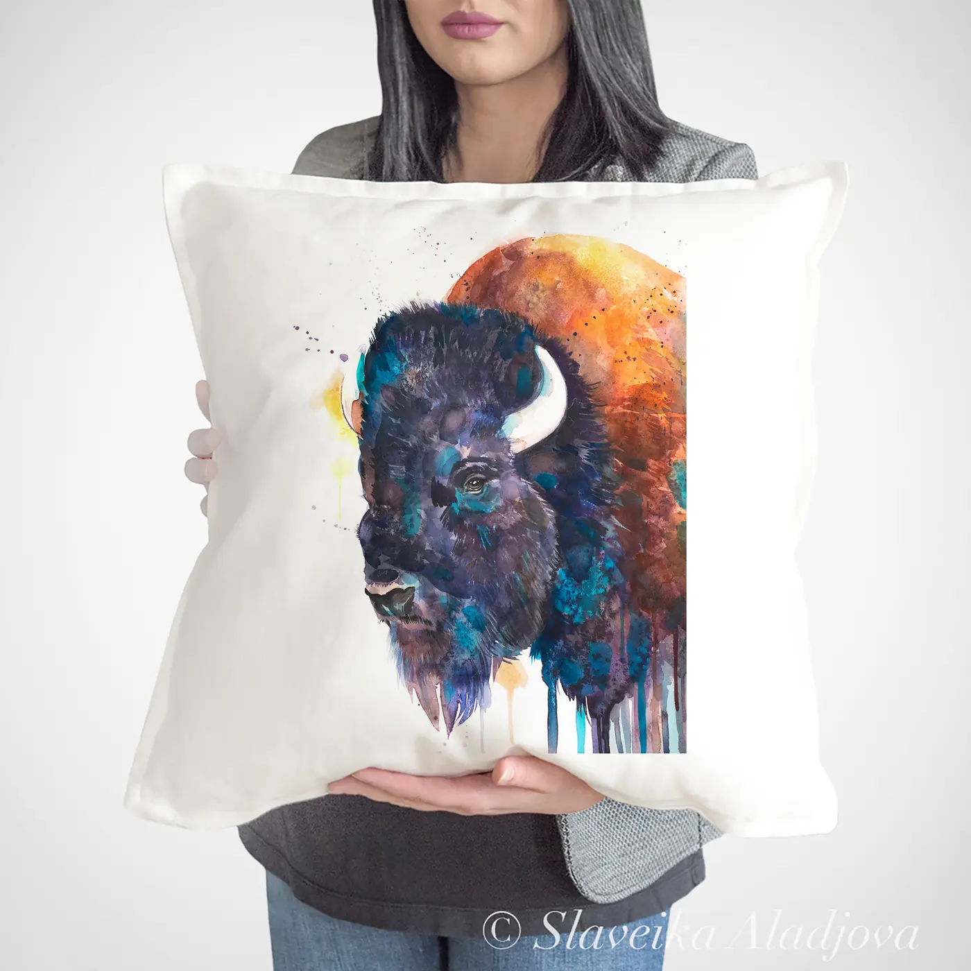 Cushion with a watercolour american bison print