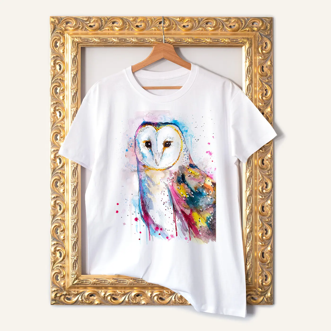 White t-shirt with a watercolour barn owl print
