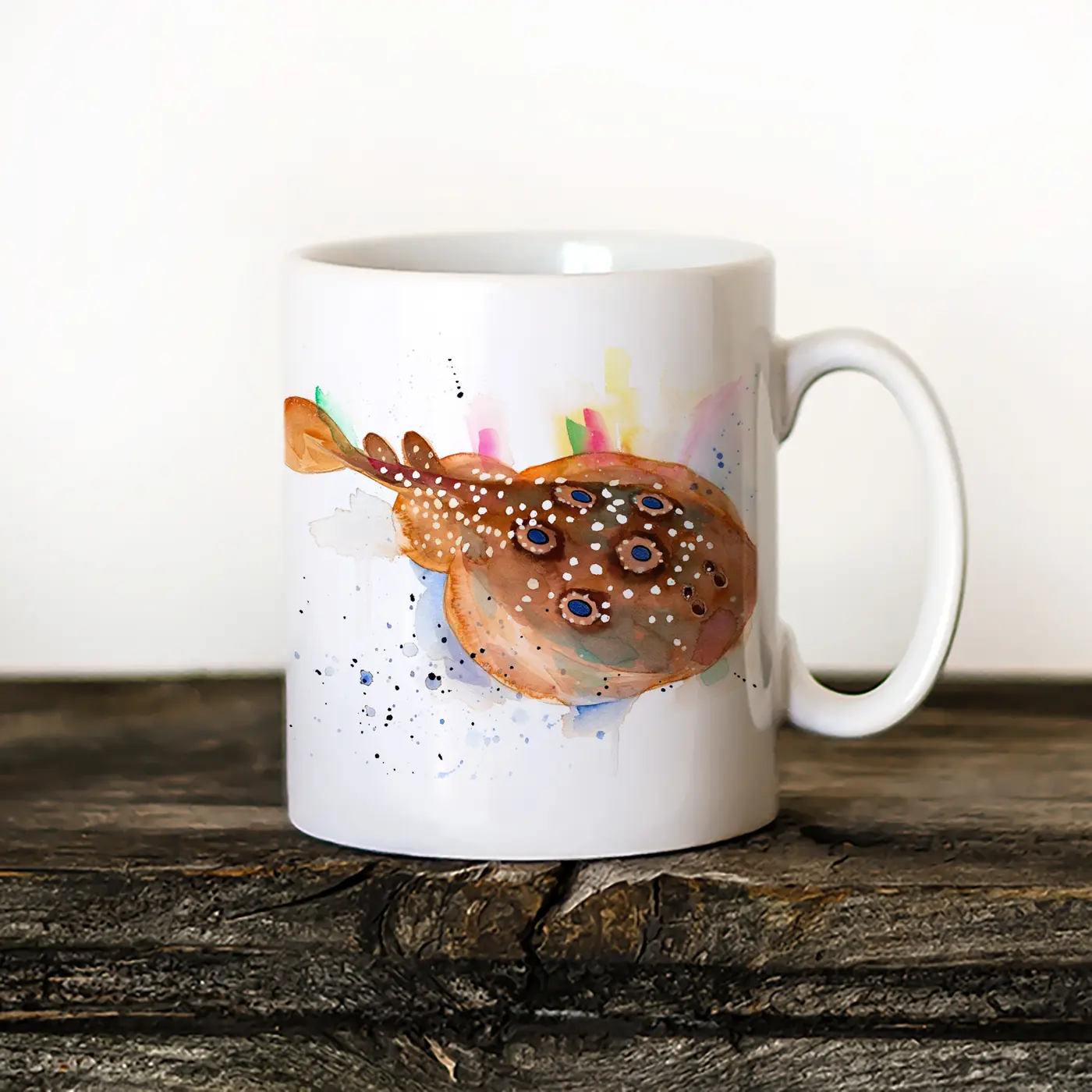 Ceramic mug with a watercolour electric ray print